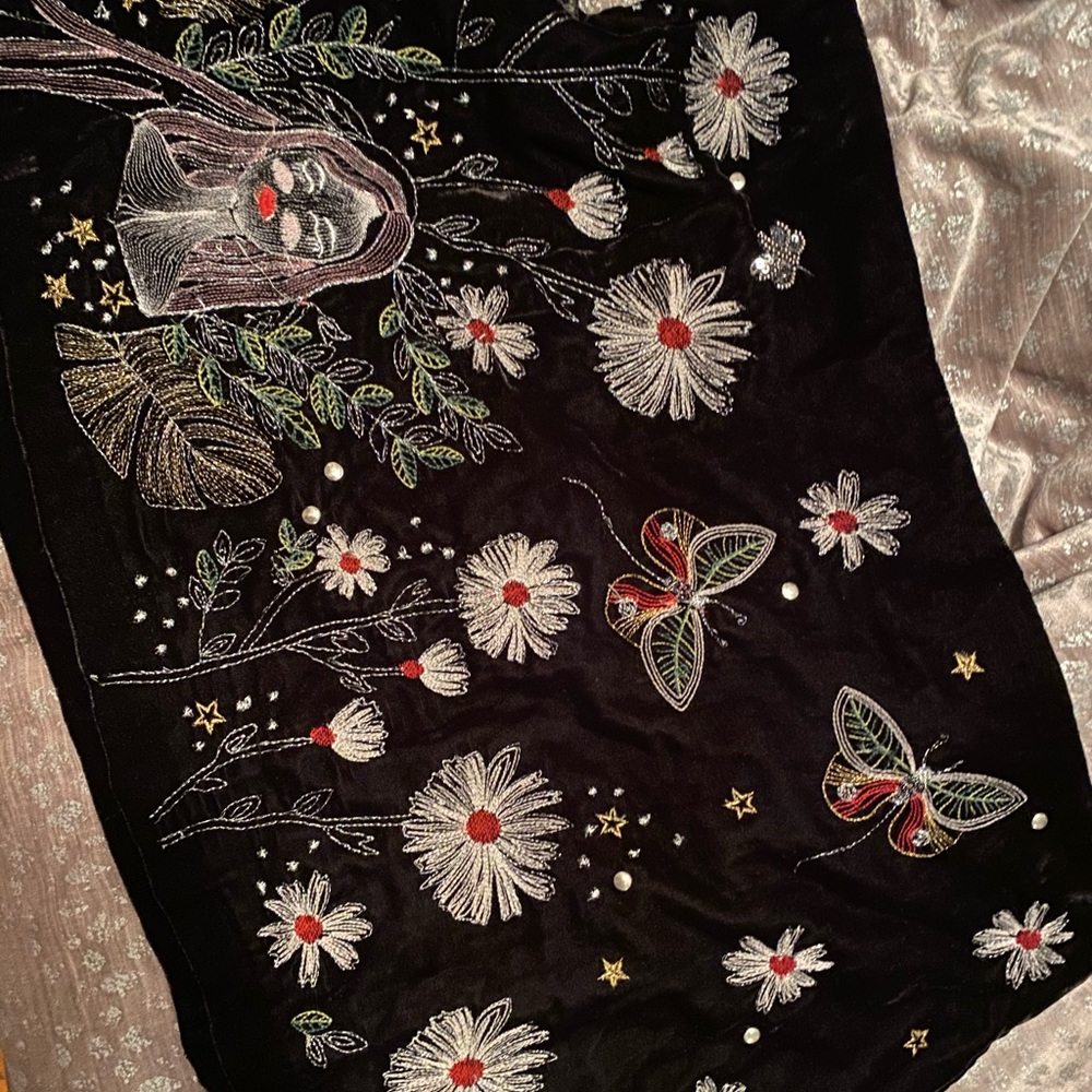 Zara Black Mini Skirt with White and Red Floral Embroidery - Picture 8 of 8